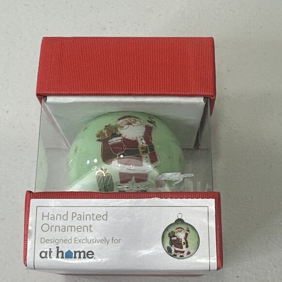 Santa 2021 Li Bien Christmas wishes Ornament Inside Painted At Home Brand - Picture 5 of 8